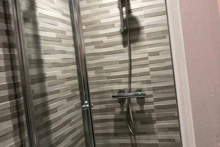 Room 33 of 36