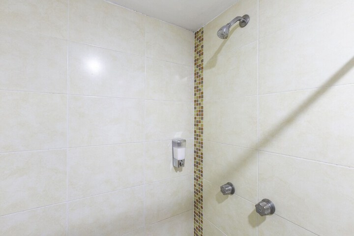 Room 20 of 35