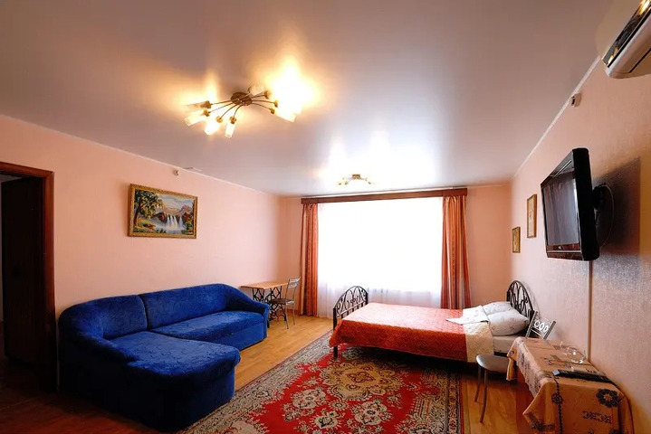 HOTEL NA BUNINA