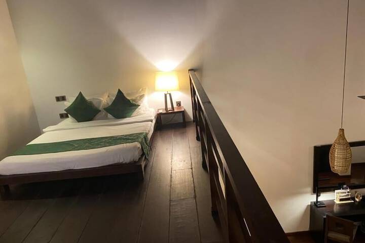 Room 36 of 115