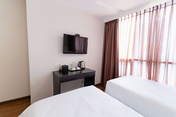 Room 16 of 41
