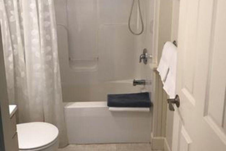 Room 3 of 21