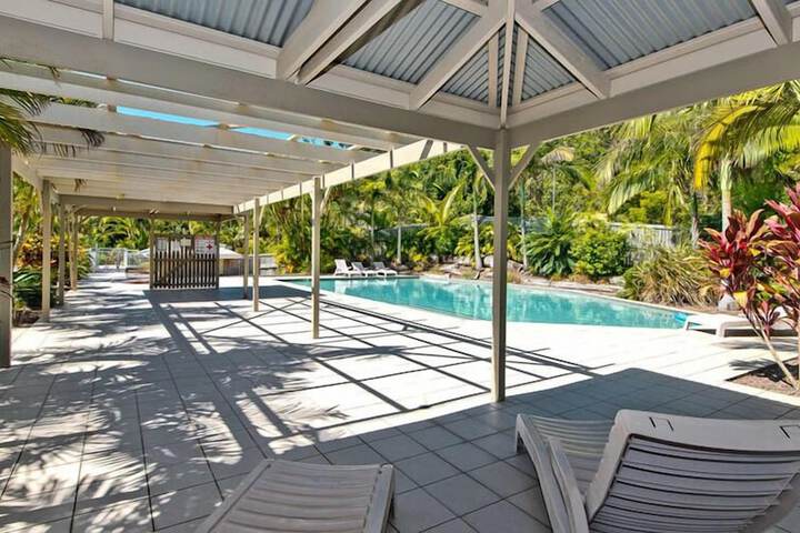 Pool 18 of 24