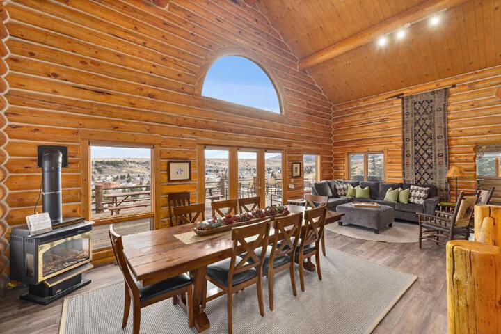 Spruce Lodge in Red Lodge, MT