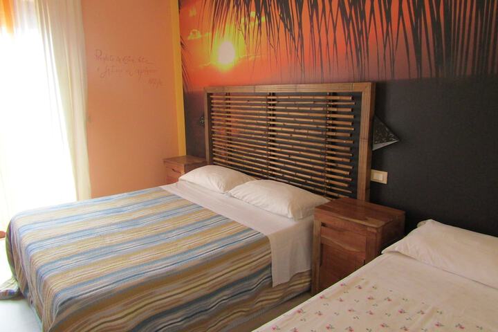 Room 12 of 45