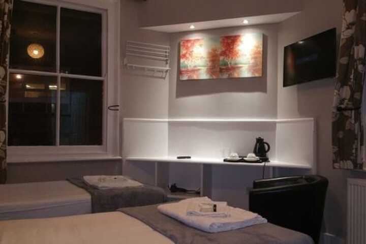 Room 13 of 43