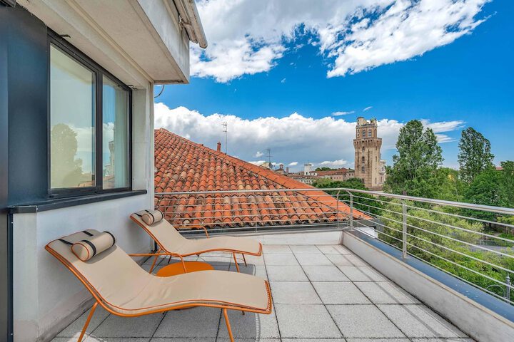 Terrace/Patio 40 of 44