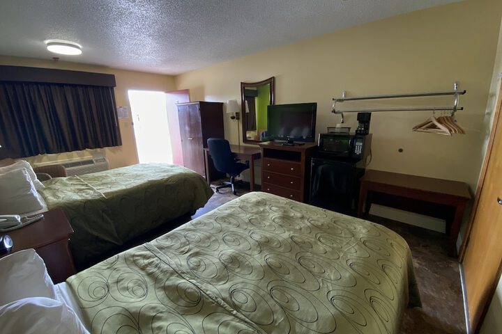 2 Double Beds Accessible (1 of 6)