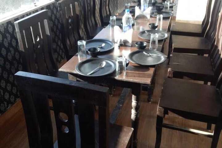 Dining 18 of 28