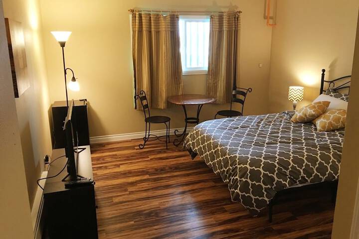 Room 10 of 21