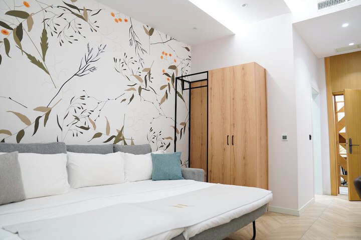 Room 185 of 249