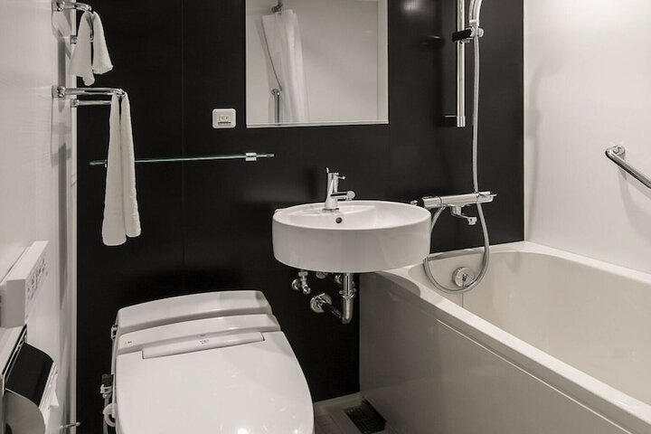 Room 34 of 54