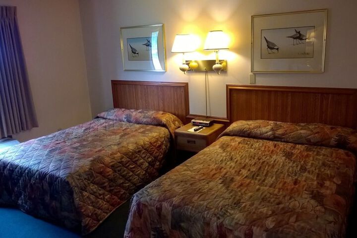 Room 4 of 20