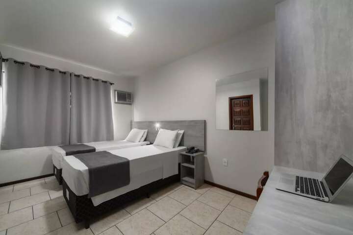 Room 5 of 44