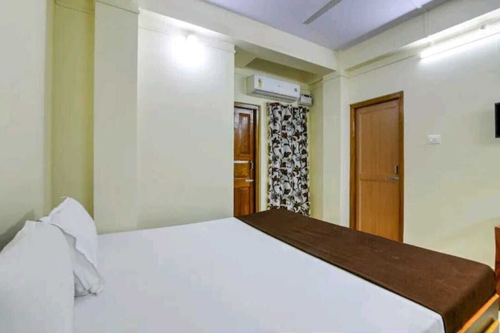 Room 3 of 11