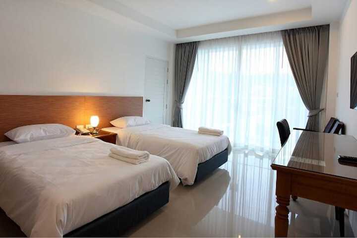 Room 7 of 46