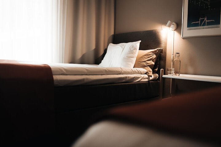 Room 4 of 25