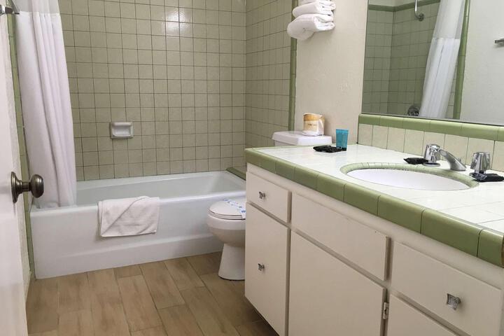 2 Double Beds Accessible (7 of 24)