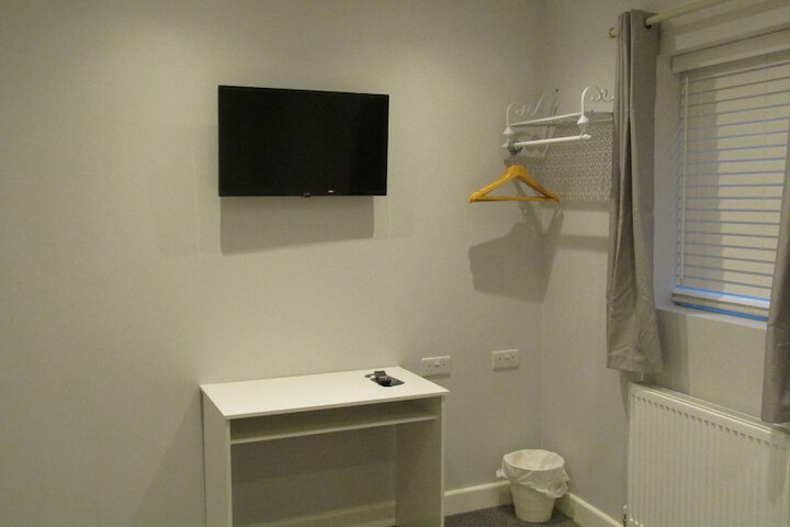Room 8 of 23