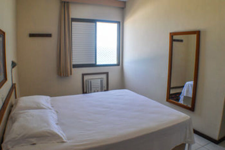 Room 11 of 25
