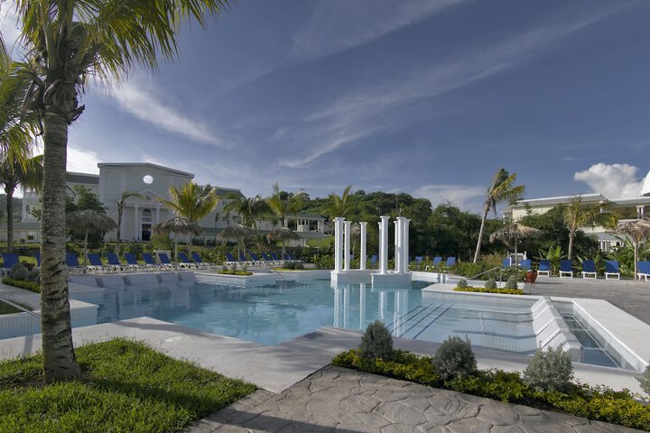 Pool 57 of 272