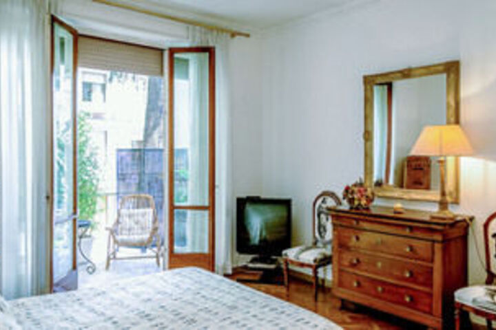 Room 51 of 160