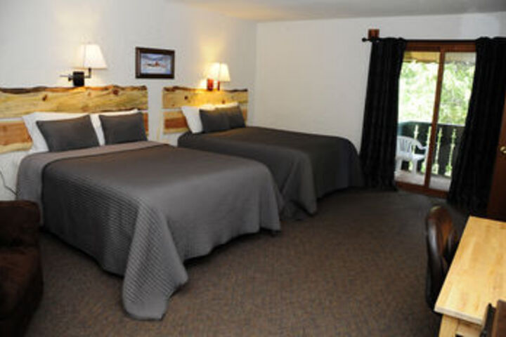 Room 83 of 182