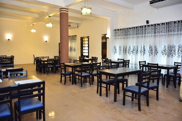 Dining Photos