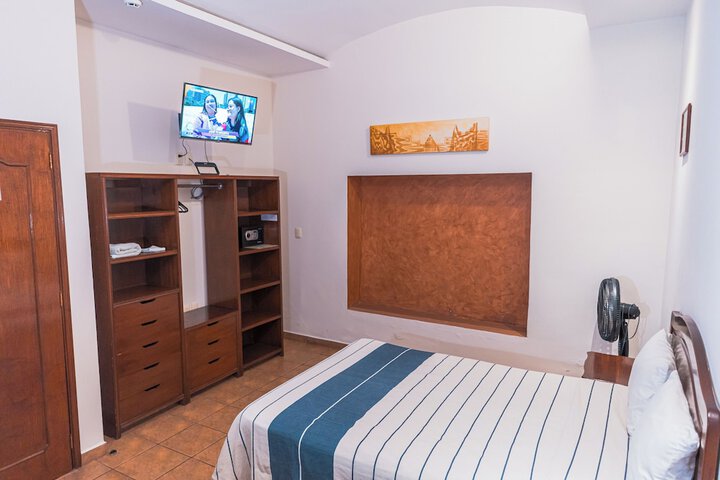Room 37 of 73
