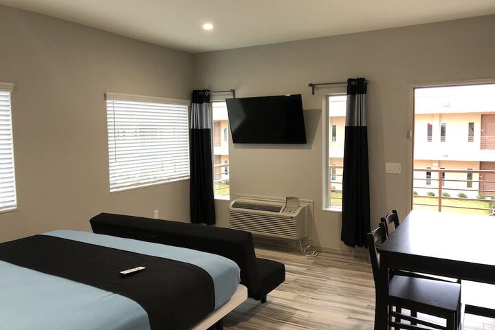 Room 3 of 9