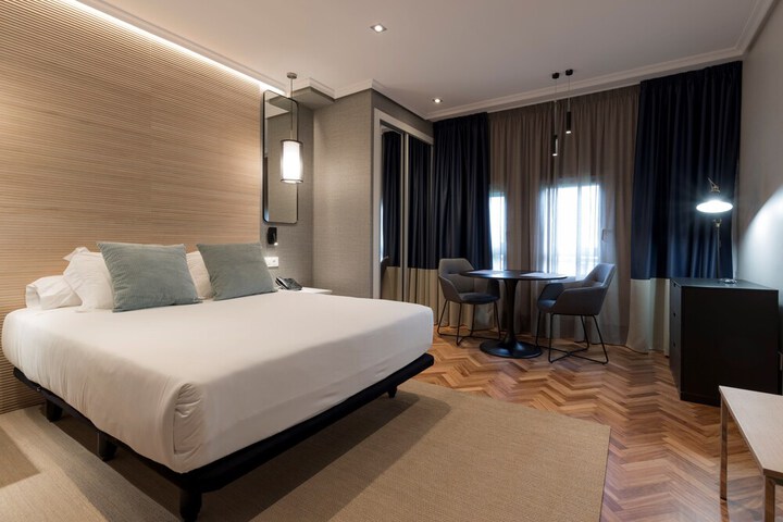 Room 30 of 51