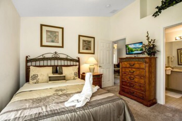 Room 35 of 37