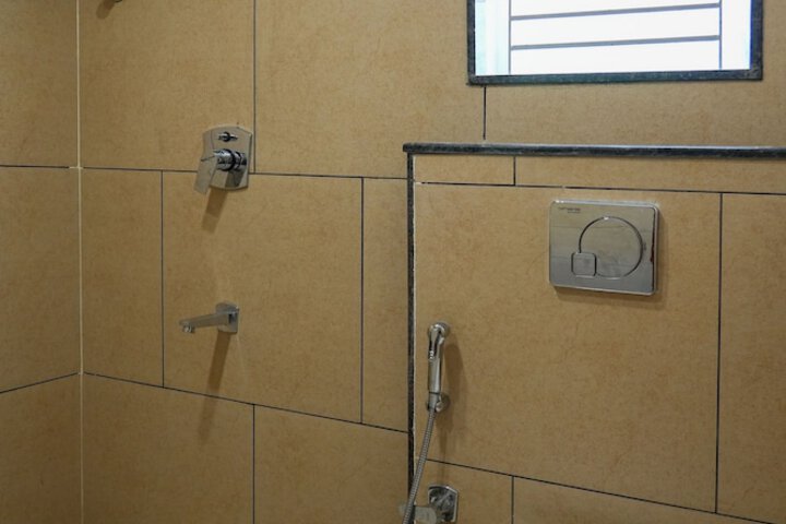 Room 18 of 26