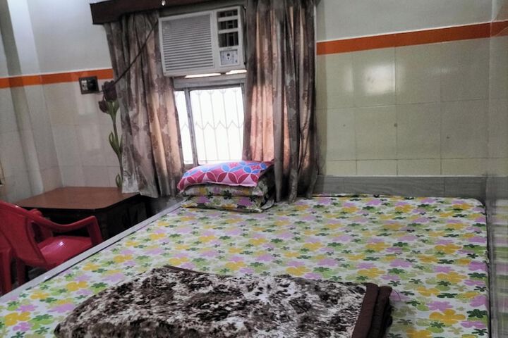 Room 16 of 29