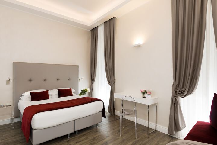 Room 43 of 94