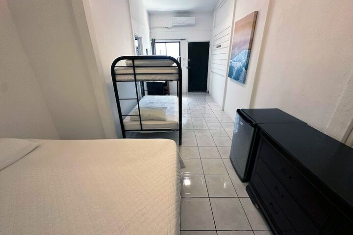 Room 22 of 46