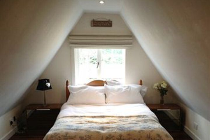 Room 3 of 6