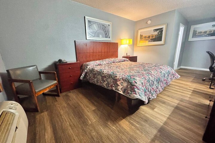 Room 48 of 91
