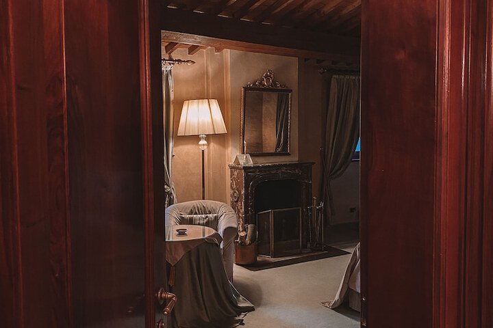 Room 19 of 68