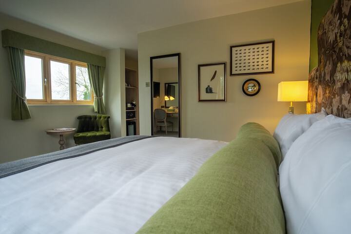 Room 30 of 76
