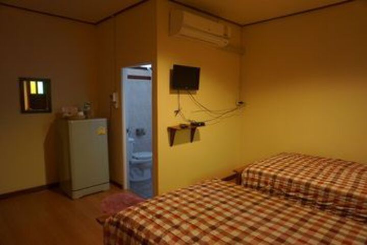 Room 21 of 31