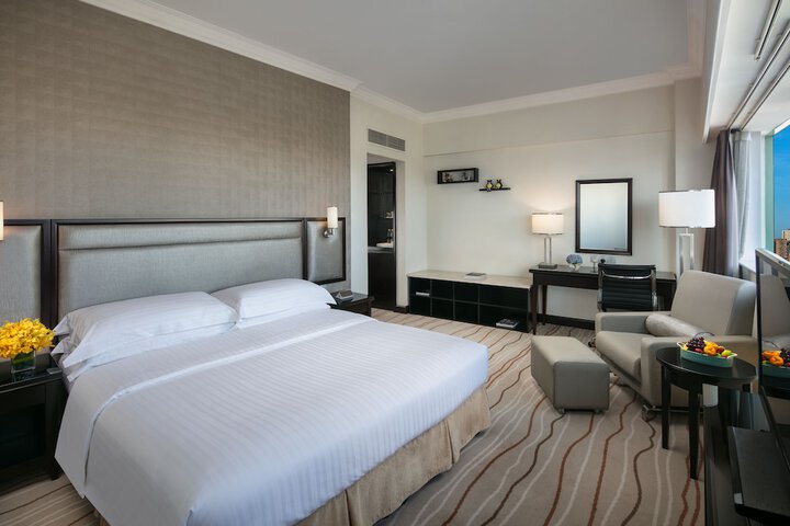Room 7 of 36