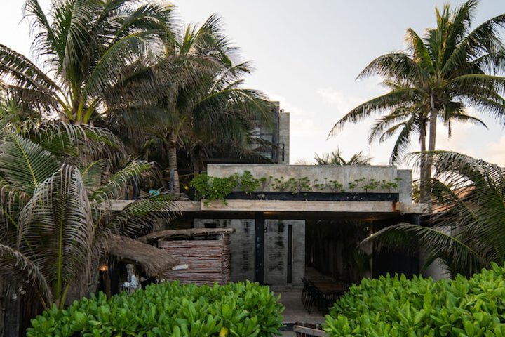 Hotel 77 of 85