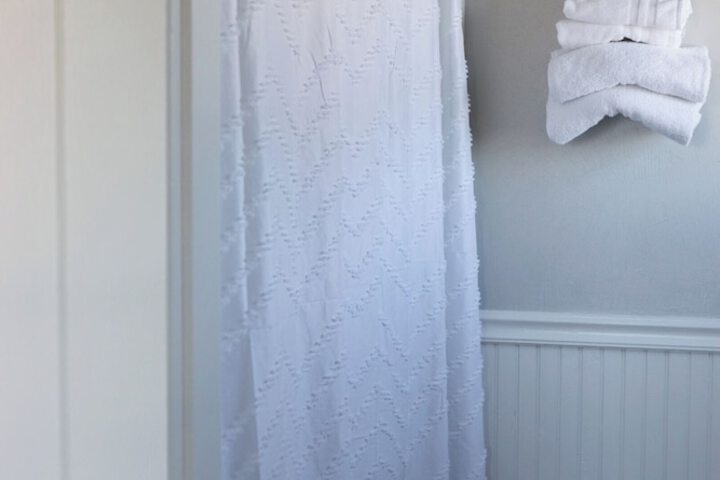 Room 18 of 43