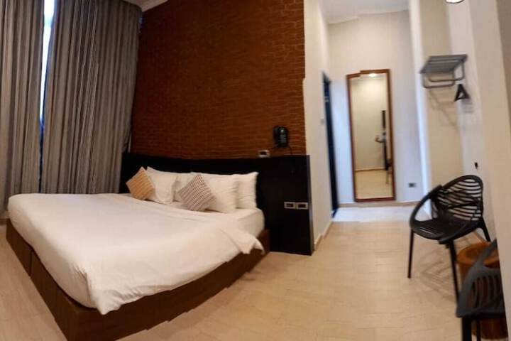 Room 22 of 54