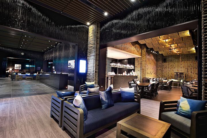 Hotel Interior 4 of 97