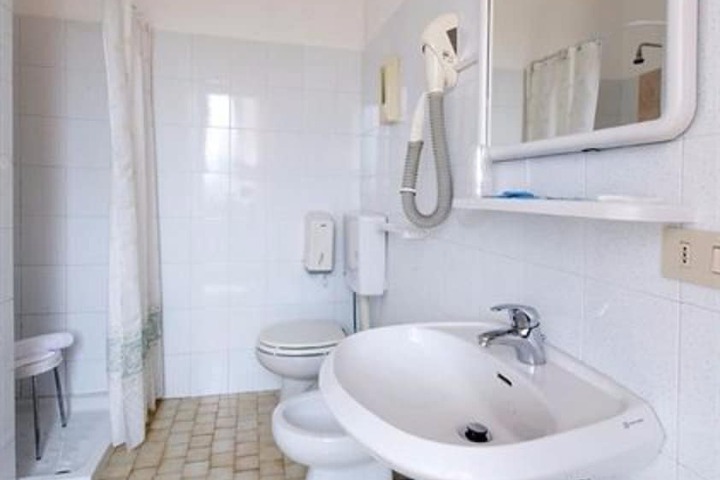 Clean Restrooms