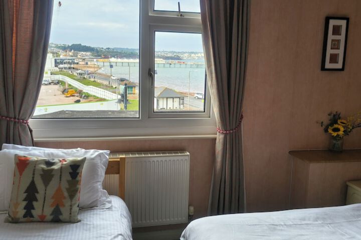 Room 95 of 184