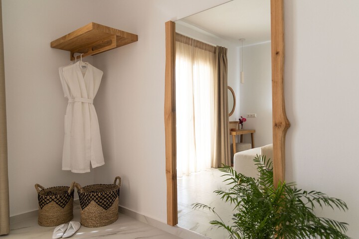Room 20 of 150