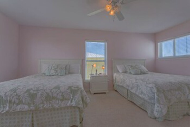 Room 29 of 34